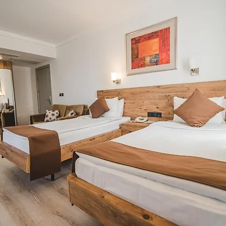 Uptown Bueyuek Anadolu 酒店 4*