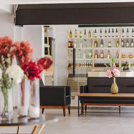 Uptown Bueyuek Anadolu 酒店