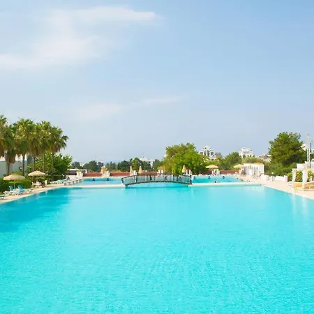 Uptown Bueyuek Anadolu 4*