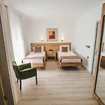 Hotel Uptown Bueyuek Anadolu 4*