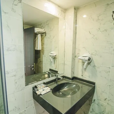 מלון Uptown Bueyuek Anadolu