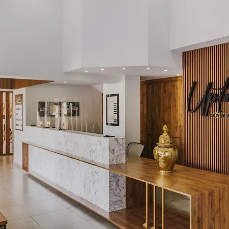 Uptown Bueyuek Anadolu מלון 4*