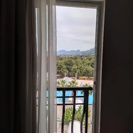 מלון Uptown Bueyuek Anadolu