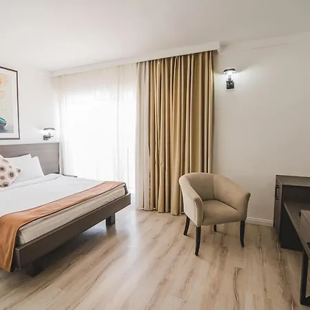 Uptown Bueyuek Anadolu מלון 4*