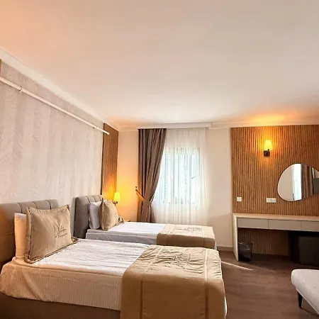 Uptown Büyük Anadolu 4* Girne