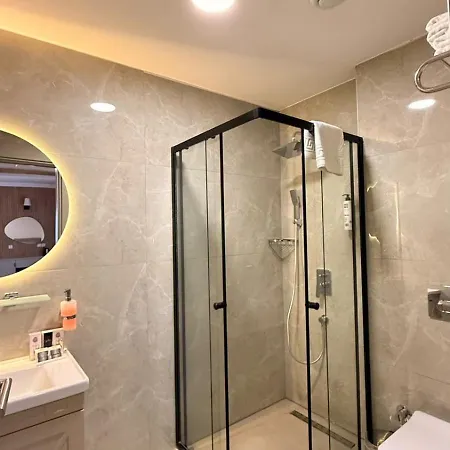 Uptown Büyük Anadolu 4* Girne