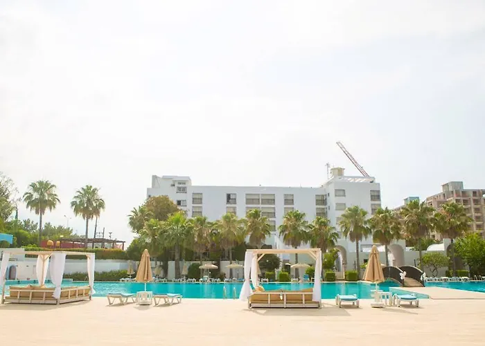 Uptown Büyük Anadolu Otel 4*