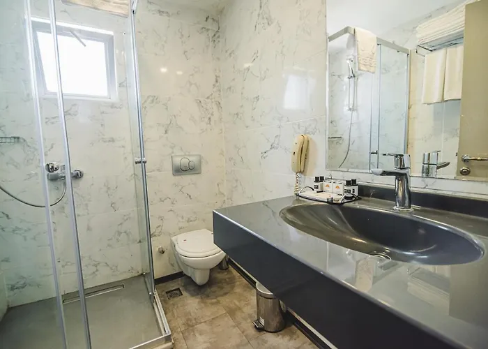 Uptown Büyük Anadolu Otel 4*