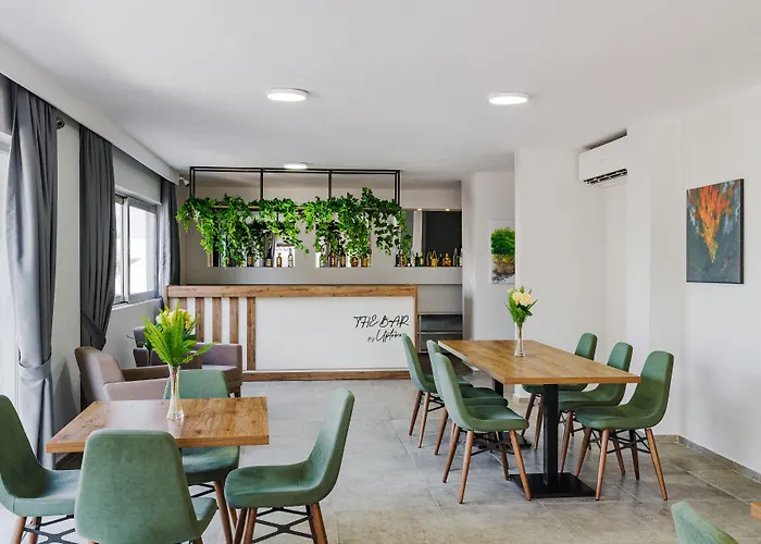 Uptown Büyük Anadolu 4* Girne