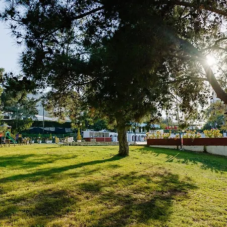 Uptown Bueyuek Anadolu Отель 4*