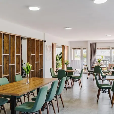 Uptown Bueyuek Anadolu Отель