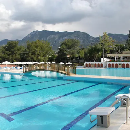 Отель Uptown Bueyuek Anadolu Кирения