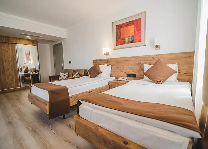 Uptown Bueyuek Anadolu ホテル 4*